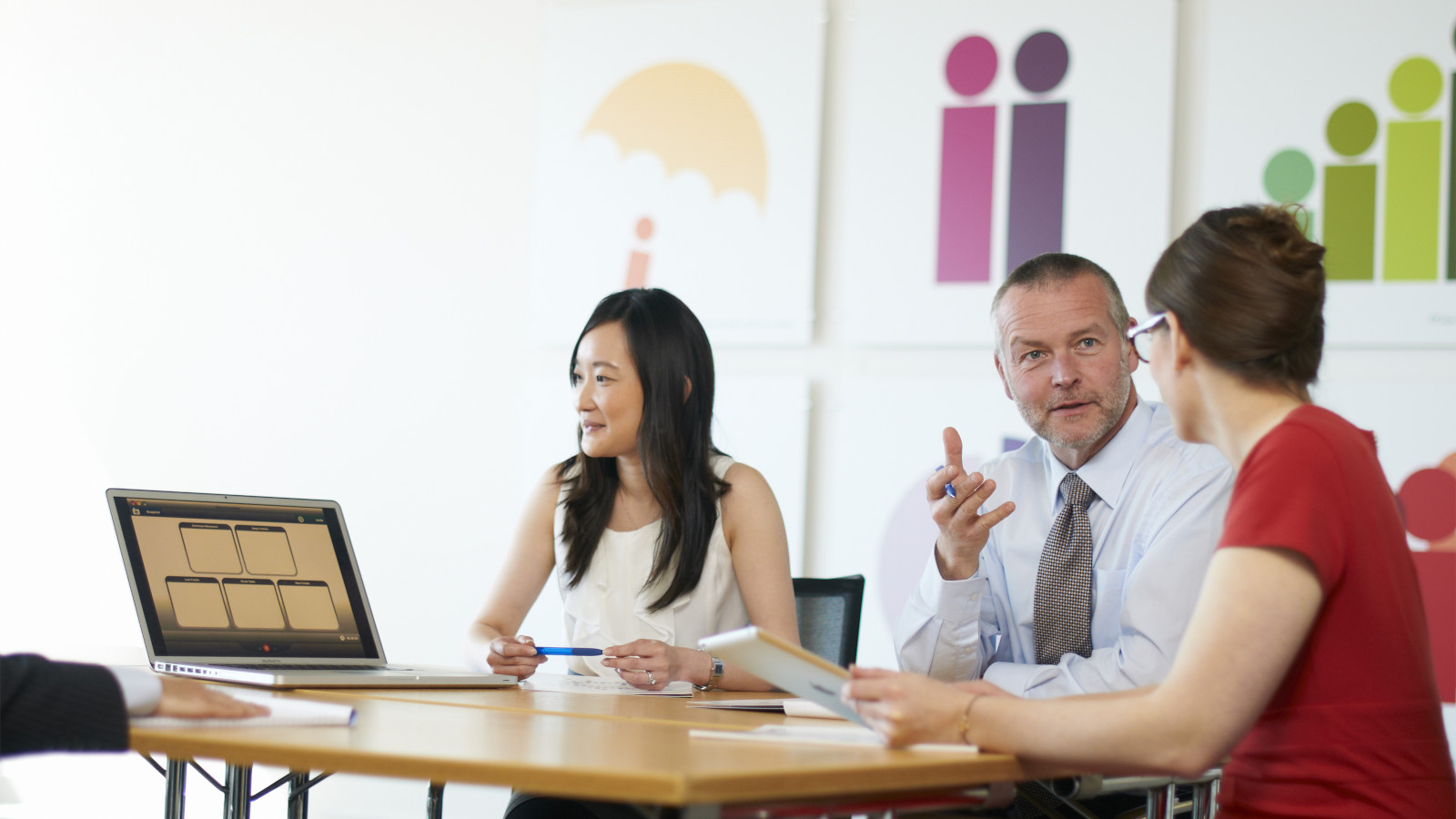 02 consultoria 1600x900 02 consultoria 1600x900